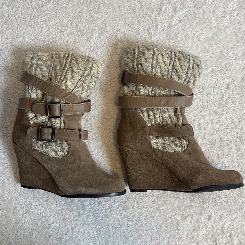 Steve Madden Alpine Taupe Brown Wedge Boots with Knit Cuff